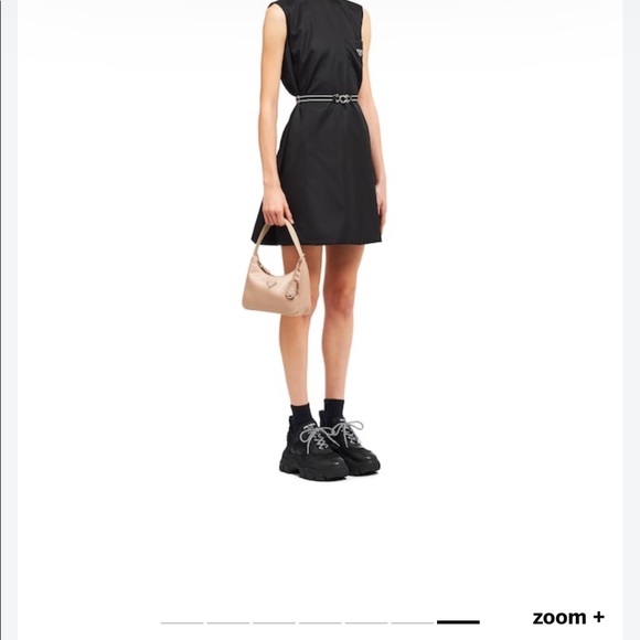 Prada re edition 2000 in cameo beige - Picture 6 of 13